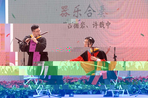 1593073637662065602.jpg 節目表演1.jpg